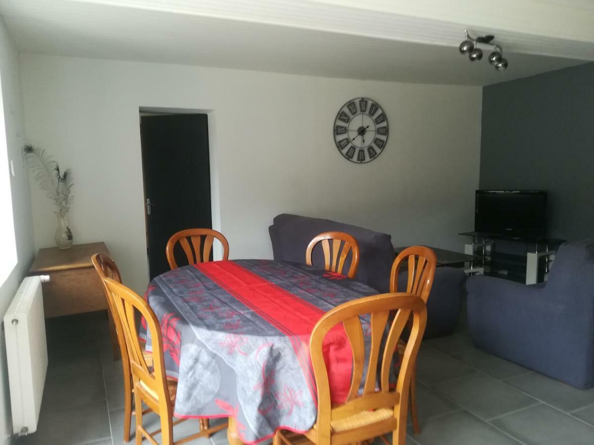 Saint-Aubin-le-Monial Maison A La Ferme מראה חיצוני תמונה